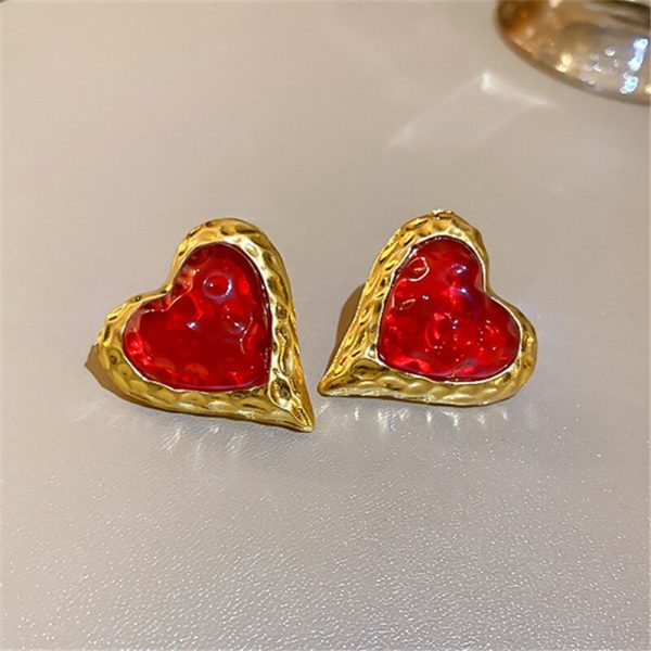 Retro Heart-shaped Necklace Earrings