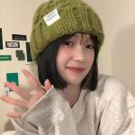 Autumn and Winter Fashion Blogger-Recommended Dual-Tone Knit Woolen Hat