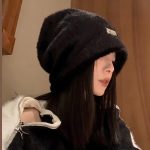 Autumn and winter fashion blogger recommended soft and comfortable knit hat with excellent elasticity