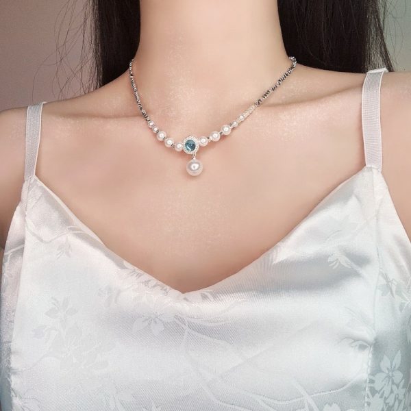 Diamond Pearl Leaf Necklace