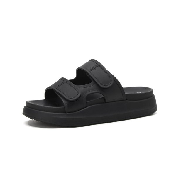 Velcro casual shoes