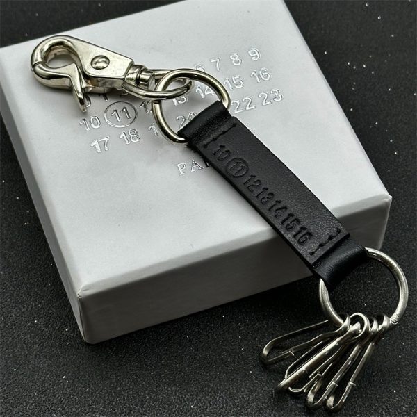 Classic exquisite pendant keychain