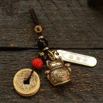 Gold Round Pendant Keychain