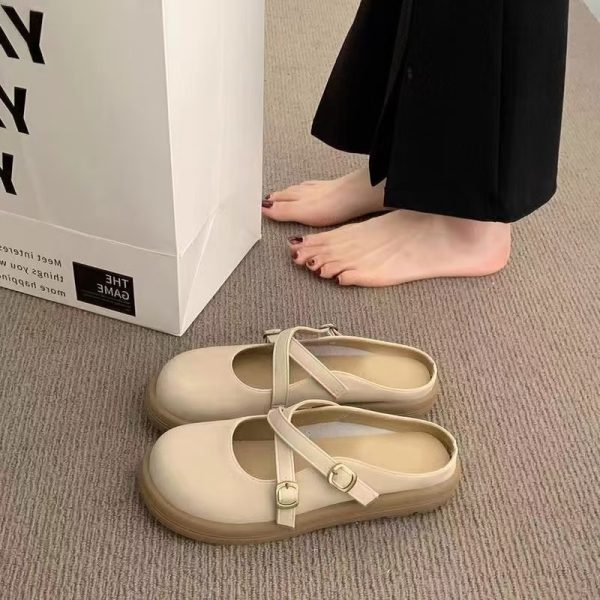 Exquisite, minimalist, and elegant slippers