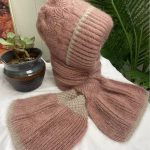 Autumn and winter fashion bloggers recommend soft, comfortable and elastic knitted hat + scarf set