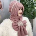 Autumn and winter fashion bloggers recommend soft, comfortable and elastic knitted hat + scarf set