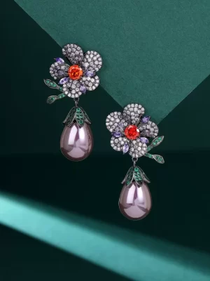 Gold pendant diamond earrings