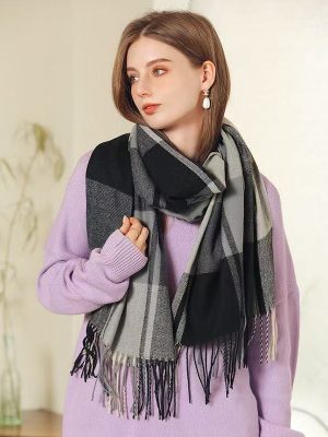 Classic double-sided jacquard scarf