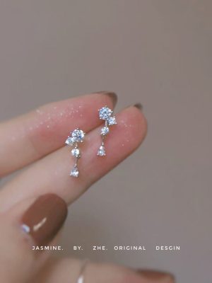 Gold pendant diamond earrings