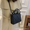 Diamond-shaped underarm bag 24*18*5.5cm