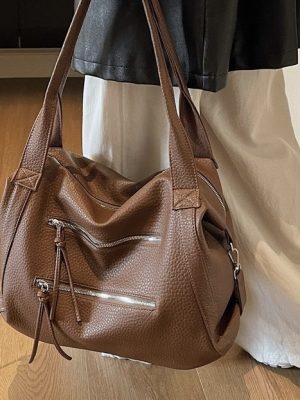 Bestselling Boston Handbag — 28 x 16 x 11 cm
