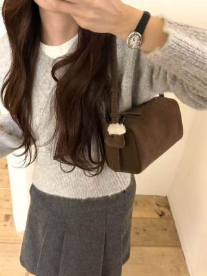 Bestselling Ultra-Light Underarm "Lunchbox" Bag — 21 x 10 cm