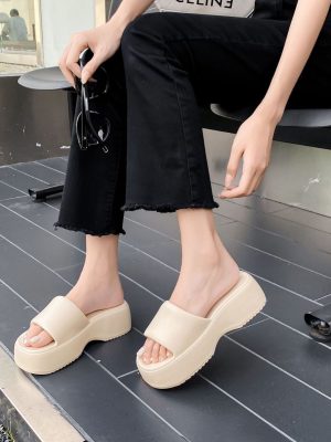 Exquisite, minimalist, and elegant slippers